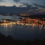 Pobuk * Primošten