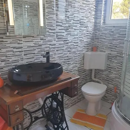 Pobuk Apartment