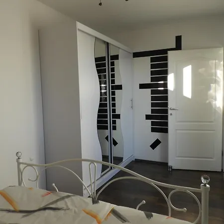Pobuk Apartment