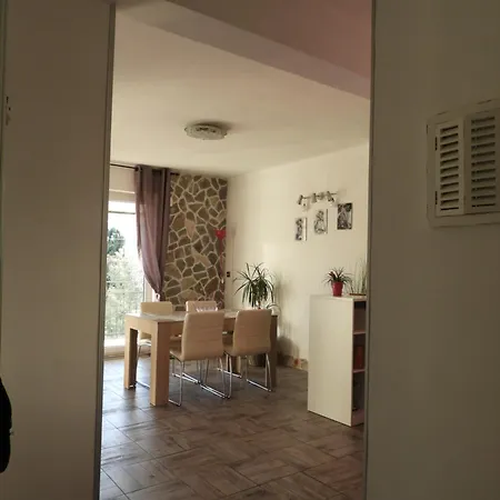 Apartment Pobuk Primosten